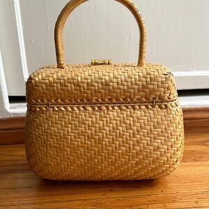 True vintage basket handbag from Italy. 50’s / 60’s Borsa Bella